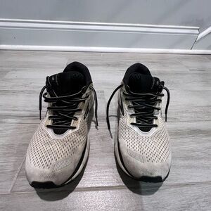 Brooks Ghost 12 Men's Black and Gray Running Shoes